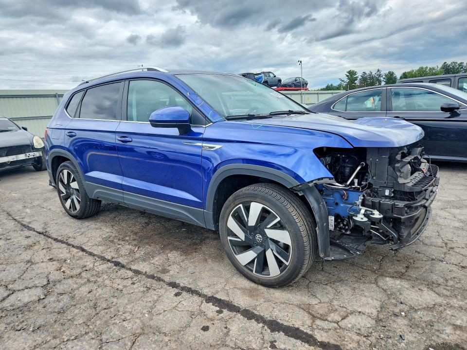 Продажа на аукционе авто 2024 Volkswagen Taos, vin: 3VV4X7B28RM090885, номер лота: 63112506