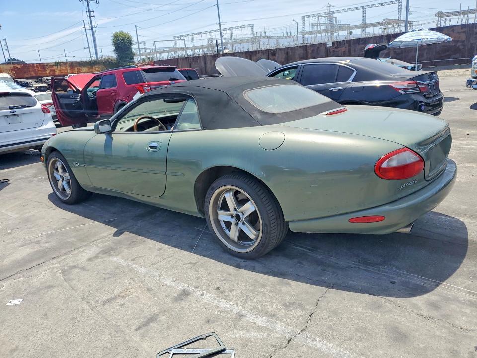 62526426 :رقم المزاد ، SAJGX2041XC039599 vin ، 1999 Jaguar Xk8 مزاد بيع