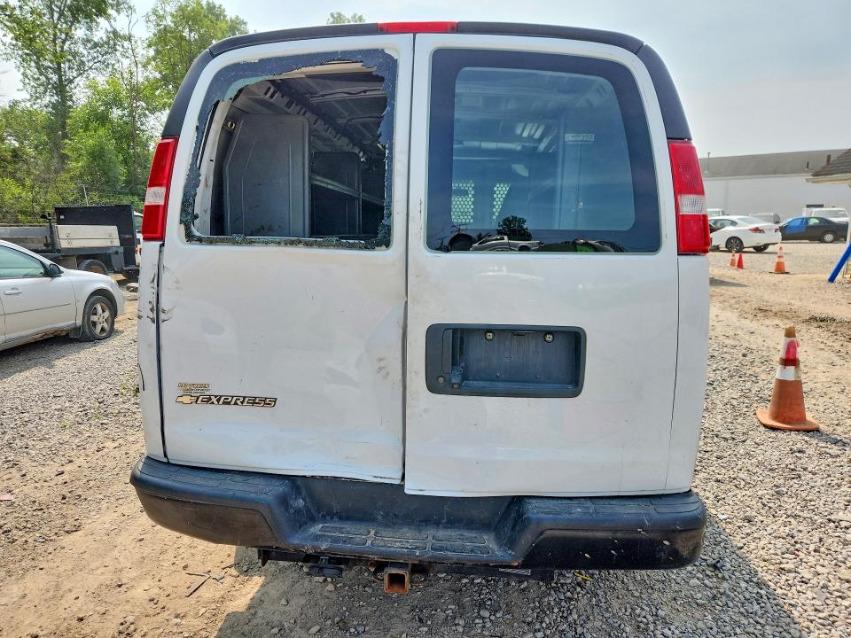 60425766 :رقم المزاد ، 1GCWGAFG8K1294289 vin ، 2019 Chevrolet Express G2500 مزاد بيع