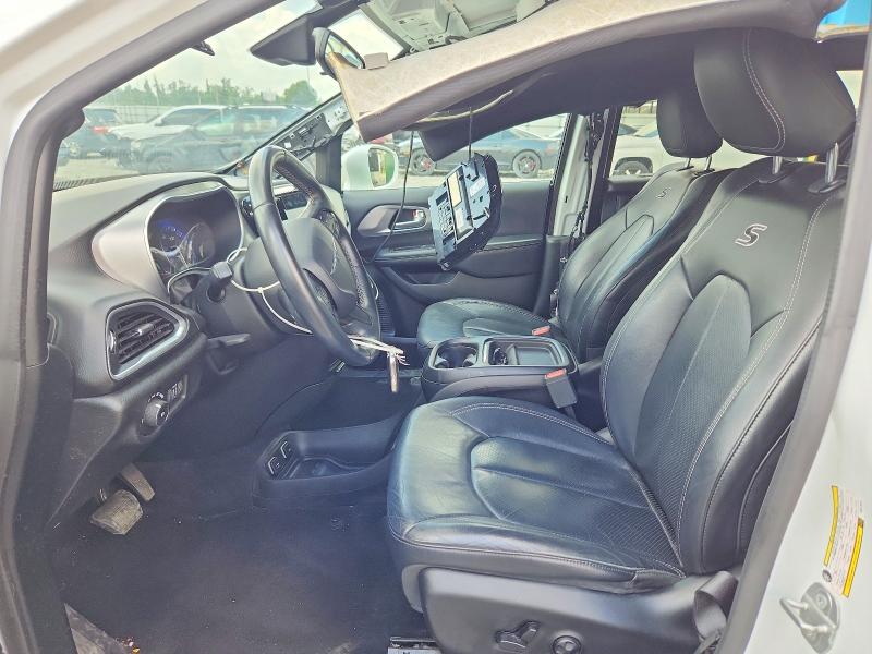 59277706 :رقم المزاد ، 2C4RC1BG3JR317616 vin ، 2018 Chrysler Pacifica مزاد بيع