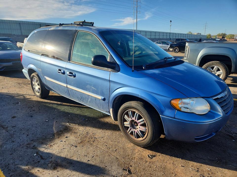 2007 Chrysler Town & Country მანქანა იყიდება აუქციონზე, vin: 2A4GP54LX7R281407, აუქციონის ნომერი: 62909206