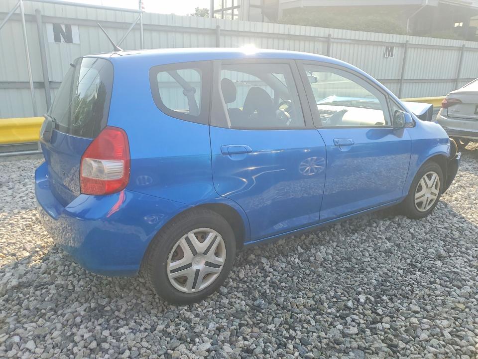 Продажа на аукционе авто 2008 Honda Fit, vin: JHMGD38418S046205, номер лота: 61899366