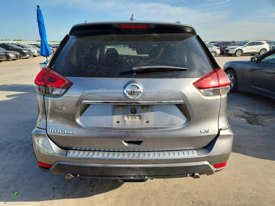 58557836 :رقم المزاد ، KNMAT2MT9JP561785 vin ، 2018 Nissan Rogue مزاد بيع
