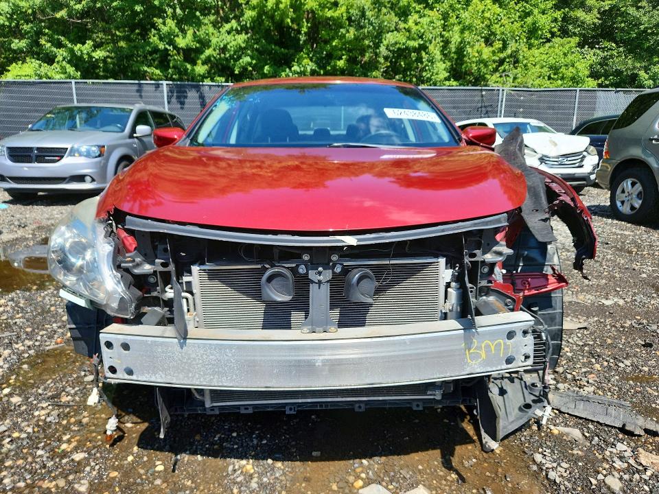 62438486 :رقم المزاد ، 1N4AL3AP0FN318985 vin ، 2015 Nissan Altima مزاد بيع