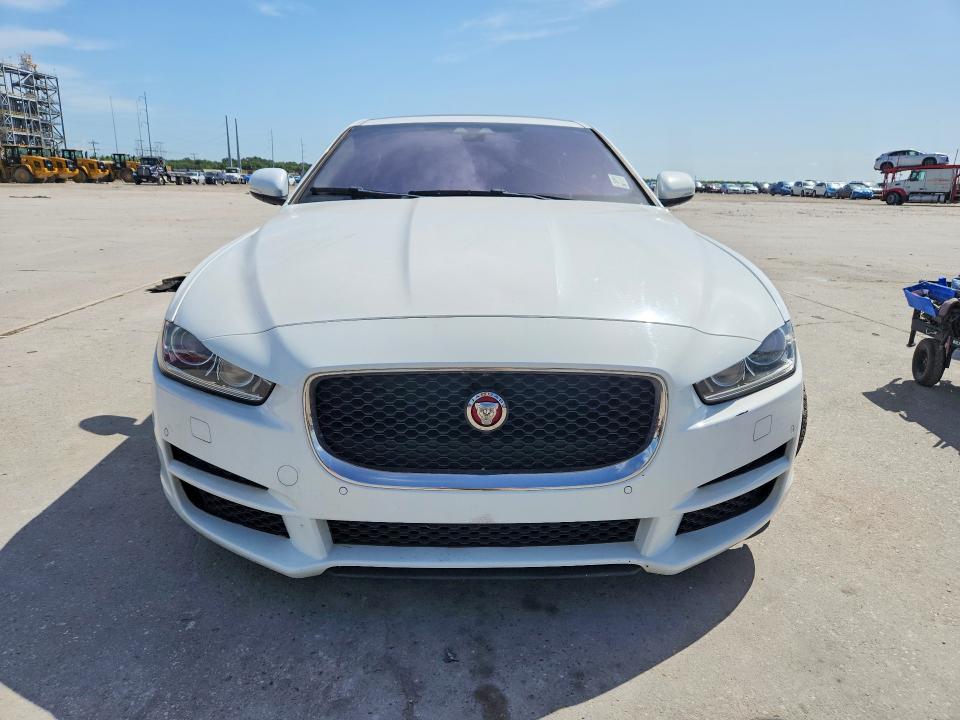 Продаж на аукціоні авто 2019 Jaguar Xe, vin: SAJAD4FX2KCP48966, номер лоту: 61021476