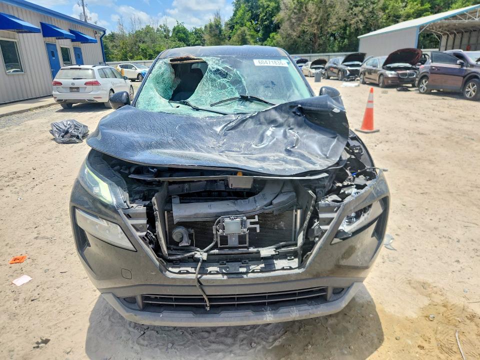 60471836 :رقم المزاد ، 5N1AT3BA5MC696910 vin ، 2021 Nissan Rogue مزاد بيع