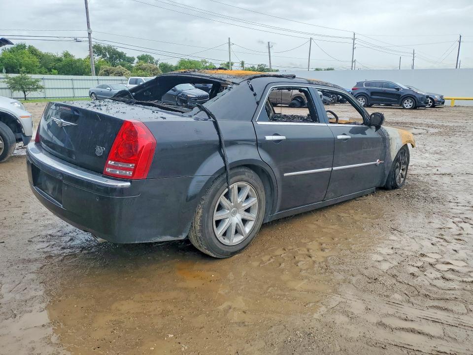2008 Chrysler 300c მანქანა იყიდება აუქციონზე, vin: 2C3LA63H48H260458, აუქციონის ნომერი: 61149856