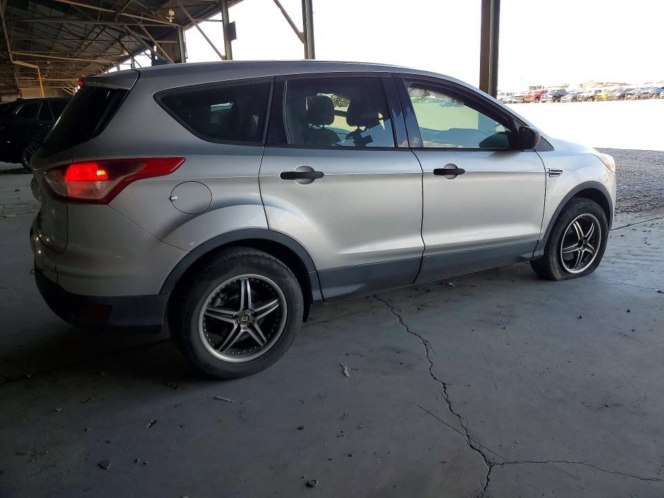 2013 Ford Escape მანქანა იყიდება აუქციონზე, vin: 1FMCU0F78DUB46727, აუქციონის ნომერი: 61565196