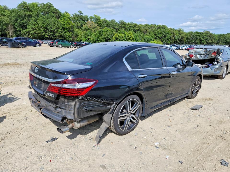 Продажа на аукционе авто 2017 Honda Accord, vin: 1HGCR2F16HA266628, номер лота: 62198466