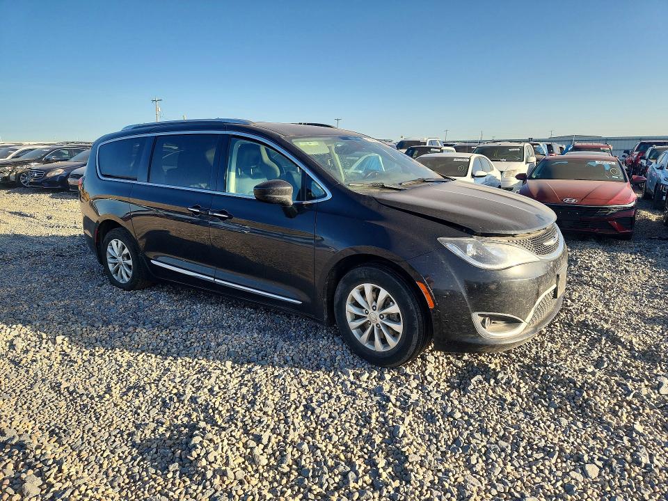 Продажа на аукционе авто 2019 Chrysler Pacifica, vin: 2C4RC1BG4KR650473, номер лота: 61698926