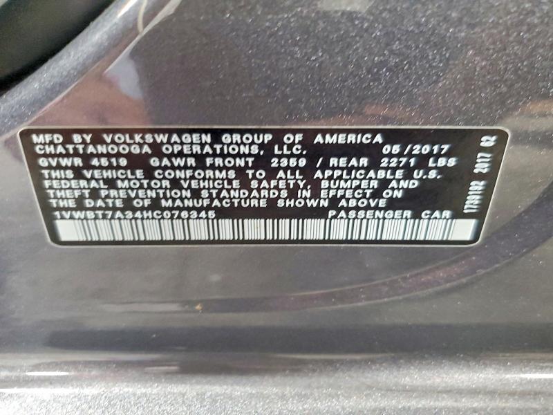 60132596 :رقم المزاد ، 1VWBT7A34HC076345 vin ، 2017 Volkswagen Passat مزاد بيع