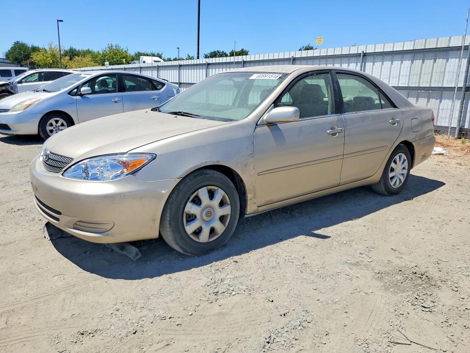 Auction sale of the 2002 Toyota Camry, vin: JTDBE32K520115786, lot number: 60991516