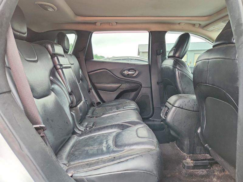59582176 :رقم المزاد ، 1C4PJMDS8HW563529 vin ، 2017 Jeep Cherokee مزاد بيع