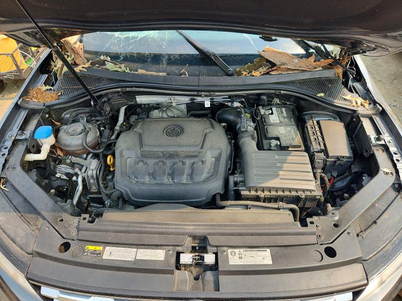 60916056 :رقم المزاد ، 3VV2B7AXXKM076544 vin ، 2019 Volkswagen Tiguan مزاد بيع