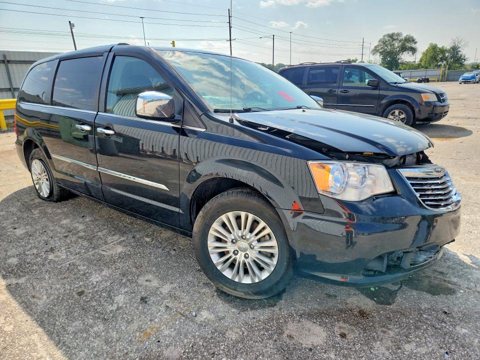 62026366 :رقم المزاد ، 2C4RC1JG4GR304139 vin ، 2016 Chrysler Town & Country مزاد بيع