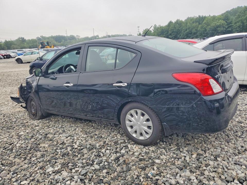 61624756 :رقم المزاد ، 3N1CN7AP2HL810797 vin ، 2017 Nissan Versa مزاد بيع