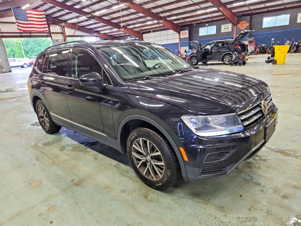 63281716 :رقم المزاد ، 3VV2B7AX1LM010238 vin ، 2020 Volkswagen Tiguan مزاد بيع