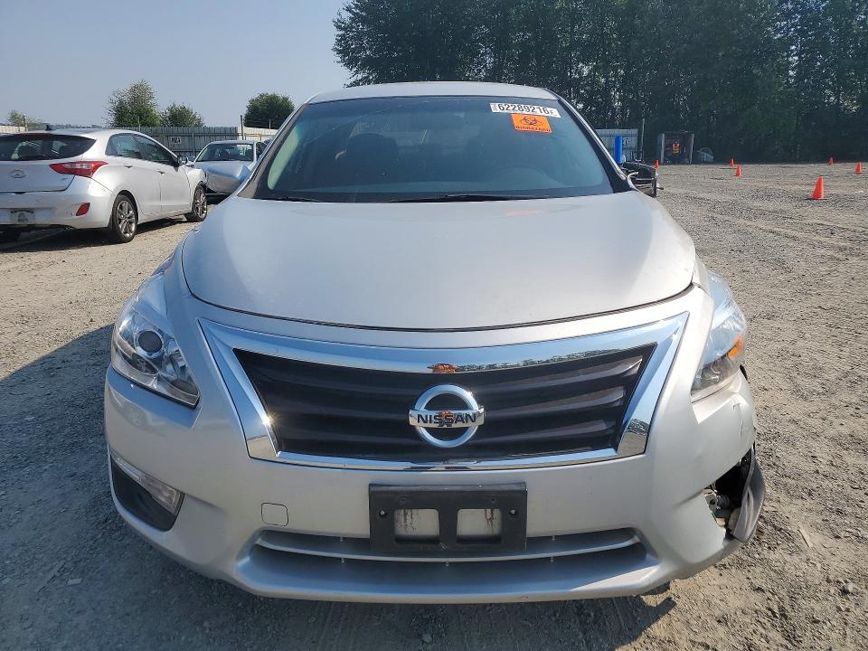 Продажа на аукционе авто 2015 Nissan Altima, vin: 1N4AL3AP9FN909963, номер лота: 62289216