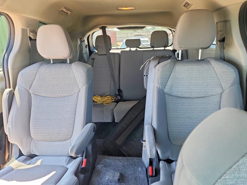 60684716 :رقم المزاد ، 5TDKSKFC0NS054712 vin ، 2022 Toyota Sienna مزاد بيع