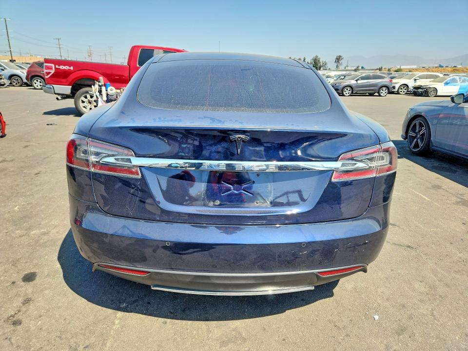 Продажа на аукционе авто 2014 Tesla Model S, vin: 5YJSA1H19EFP52751, номер лота: 61599506