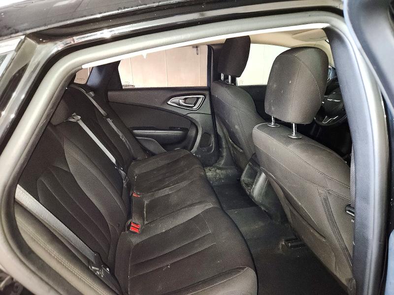 Продажа на аукционе авто 2015 Chrysler 200, vin: 1C3CCCABXFN718371, номер лота: 61622566