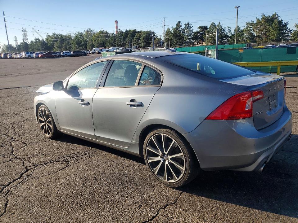 2018 Volvo S60 მანქანა იყიდება აუქციონზე, vin: YV140MTL1J2460637, აუქციონის ნომერი: 61027386