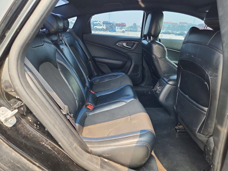 Продаж на аукціоні авто 2015 Chrysler 200, vin: 1C3CCCDG0FN523015, номер лоту: 61782446