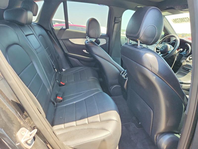 62380726 :رقم المزاد ، W1N0G8DB1MF927462 vin ، 2021 Mercedes-benz Glc مزاد بيع
