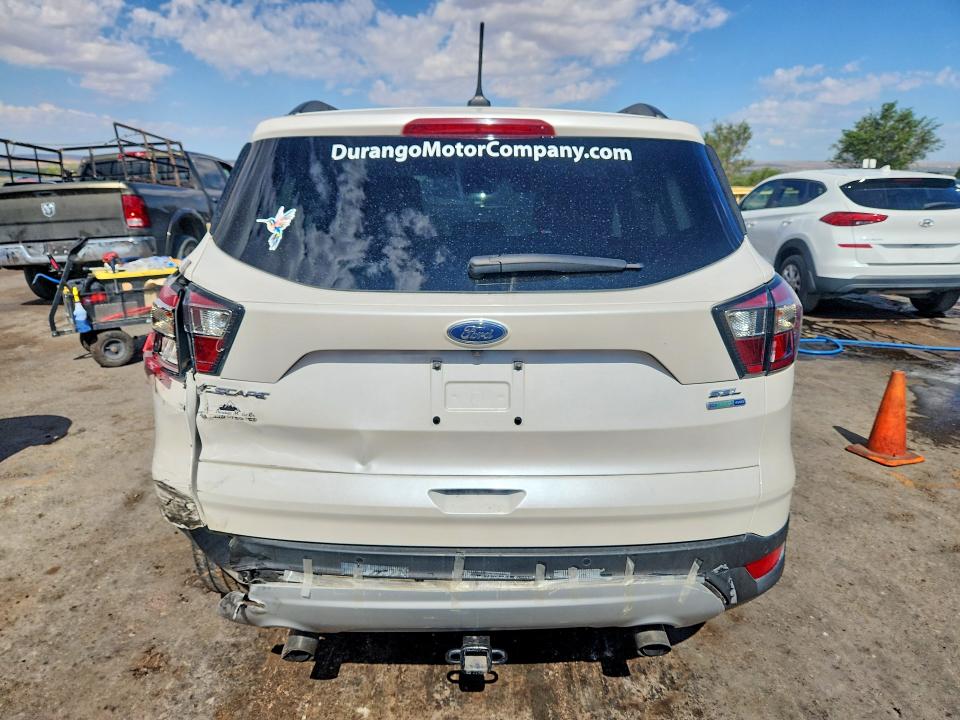 61568306 :رقم المزاد ، 1FMCU9HD4JUA34803 vin ، 2018 Ford Escape مزاد بيع