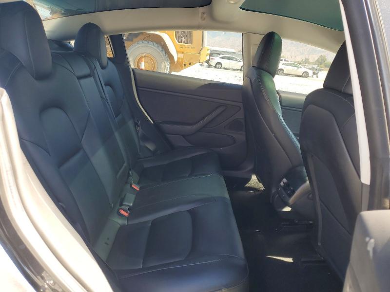 60164396 :رقم المزاد ، 5YJ3E1EA4KF417616 vin ، 2019 Tesla Model 3 مزاد بيع