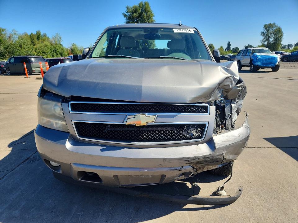 Продажа на аукционе авто 2007 Chevrolet Tahoe, vin: 1GNFK13057R113557, номер лота: 63242016