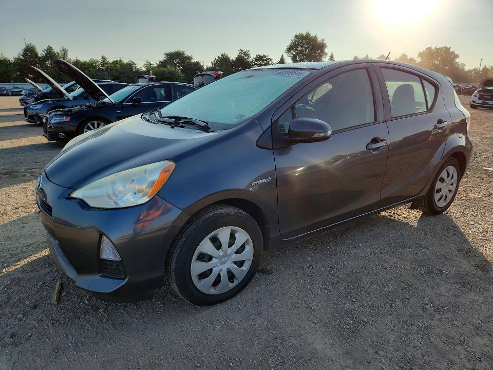 Продажа на аукционе авто 2013 Toyota Prius C, vin: JTDKDTB34D1055766, номер лота: 62209846