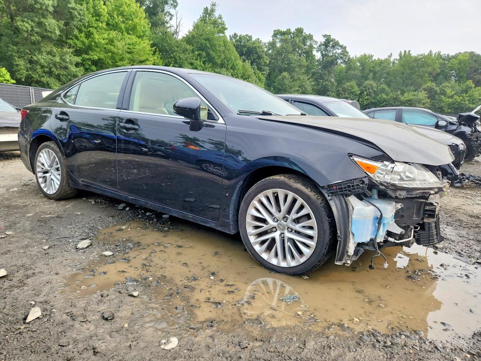 62863976 :رقم المزاد ، JTHBK1GG3F2189511 vin ، 2015 Lexus Es مزاد بيع