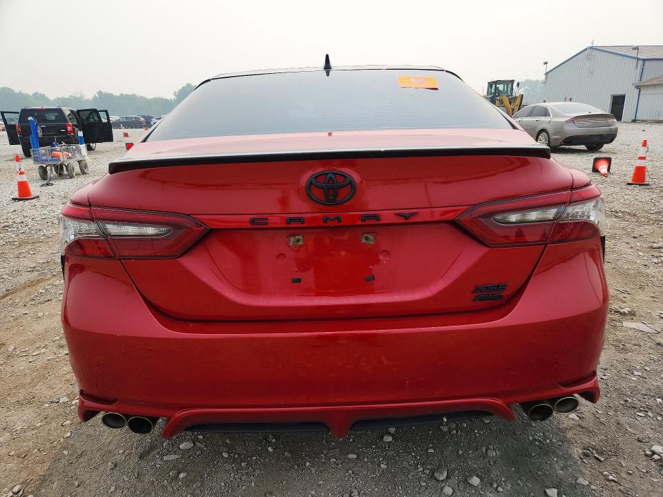 Продажа на аукционе авто 2021 Toyota Camry, vin: 4T1K61BK8MU042776, номер лота: 61659276