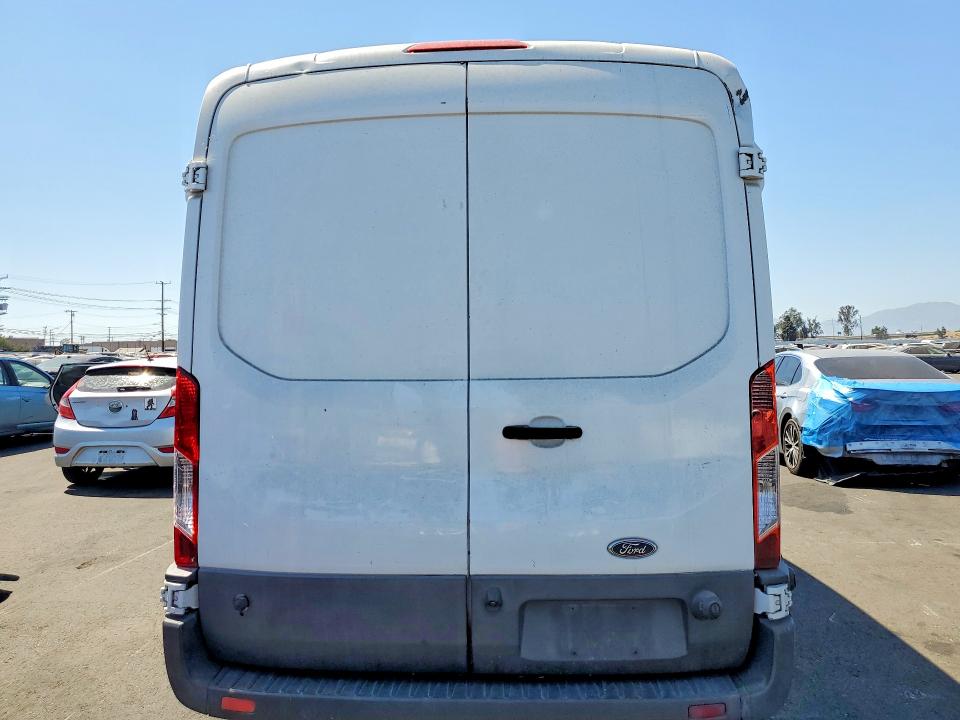 60655206 :رقم المزاد ، 1FTYE2CM9GKA15769 vin ، 2016 Ford Transit مزاد بيع