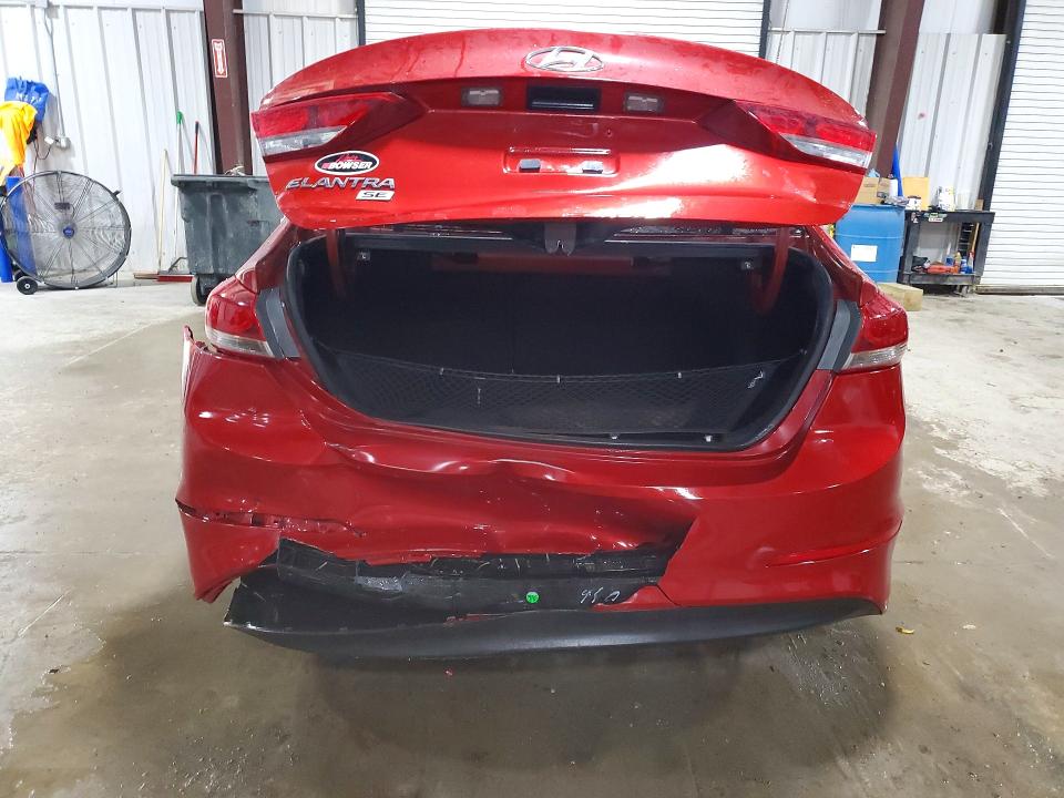 60451206 :رقم المزاد ، 5NPD74LF0HH075669 vin ، 2017 Hyundai Elantra مزاد بيع