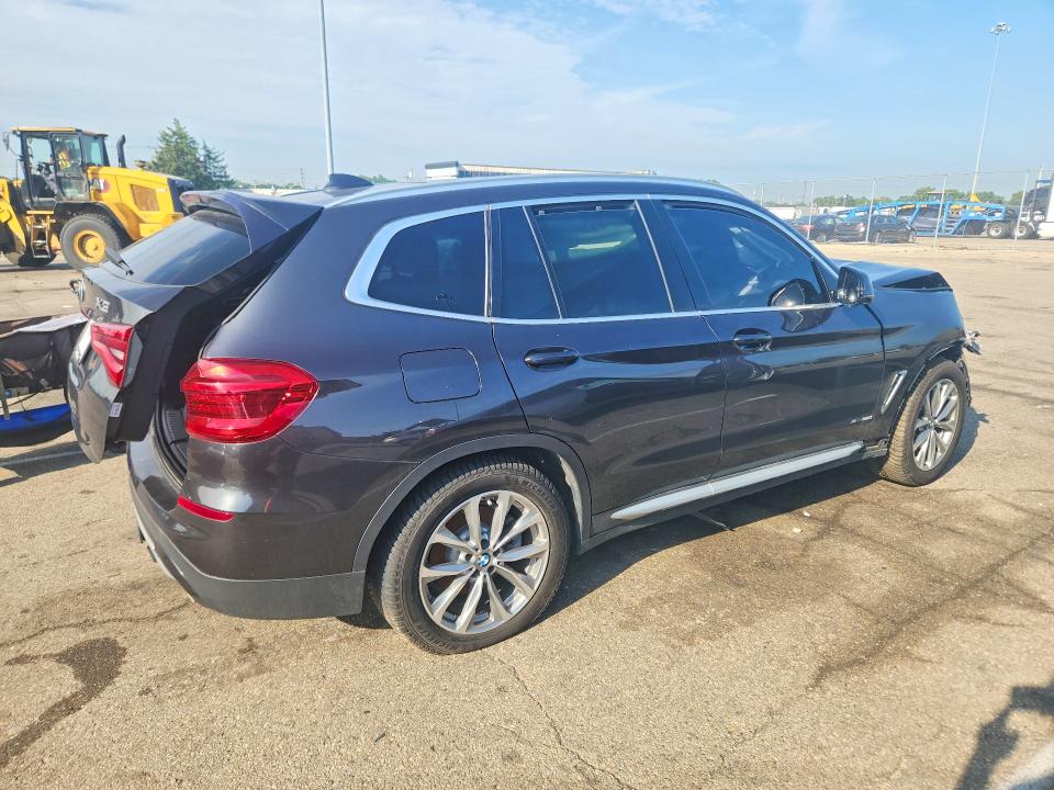 60071096 :رقم المزاد ، 5UXTR9C50JLC82558 vin ، 2018 Bmw X3 مزاد بيع