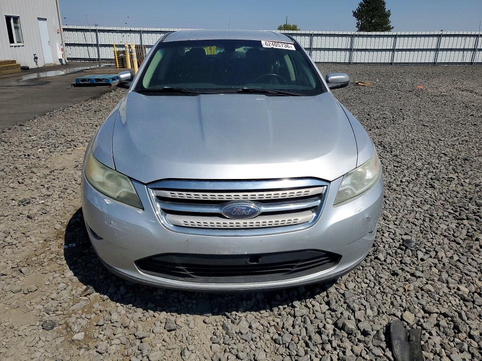 2010 Ford Taurus მანქანა იყიდება აუქციონზე, vin: 1FAHP2HW6AG107636, აუქციონის ნომერი: 62405736