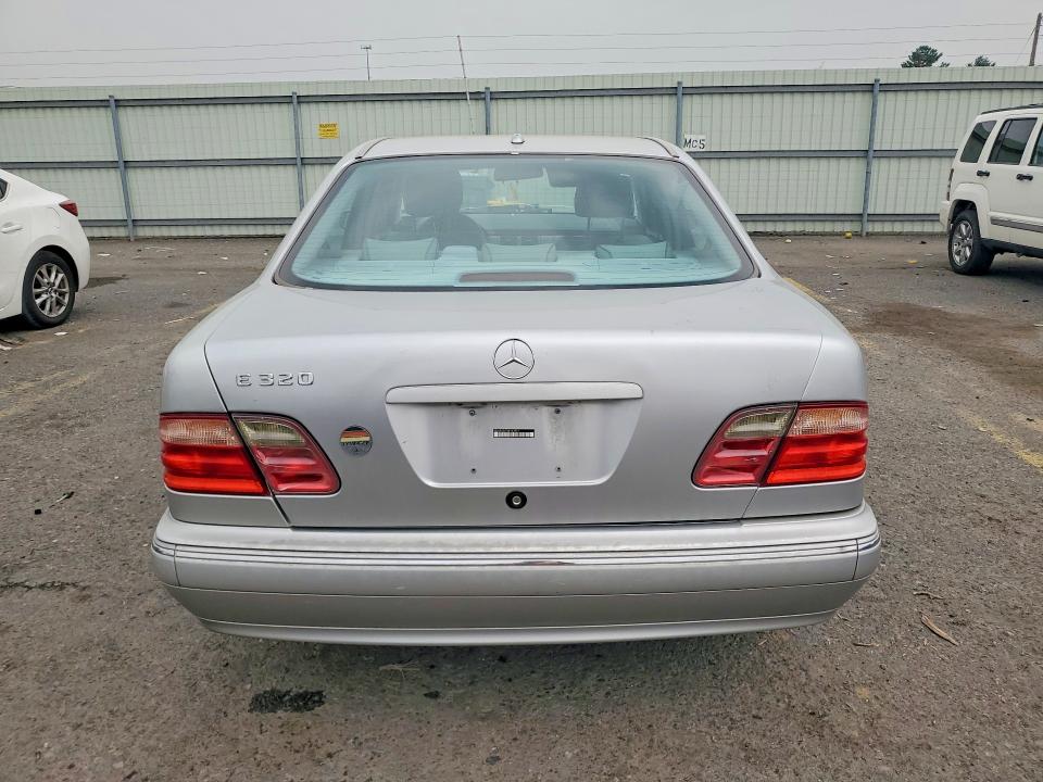 Продажа на аукционе авто 2000 Mercedes-benz E, vin: WDBJF65J9YB163851, номер лота: 61363106