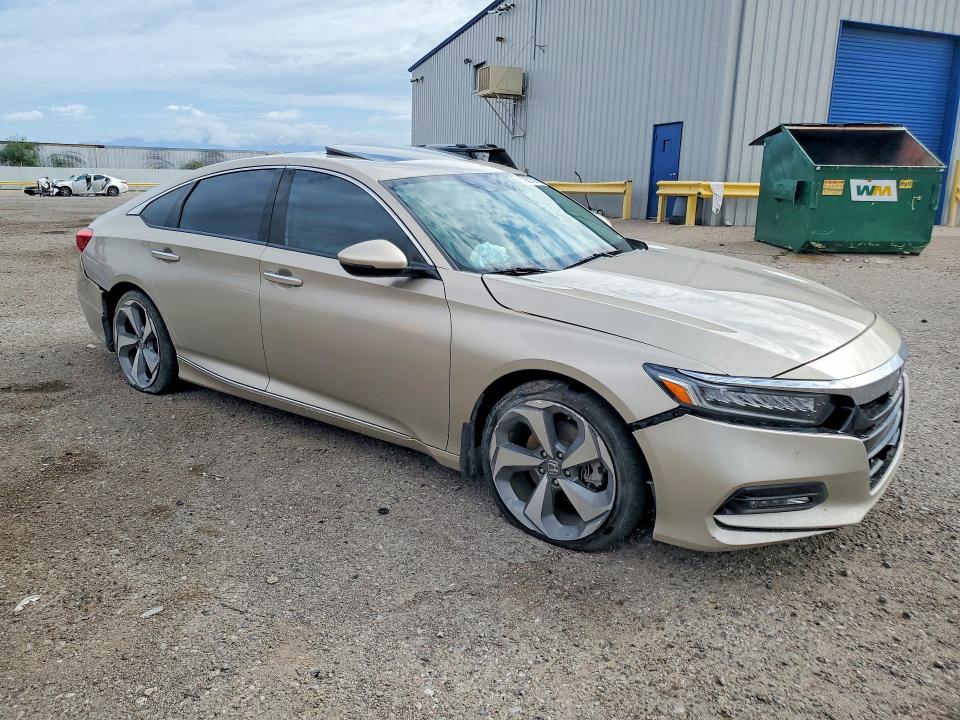 Auction sale of the 2020 Honda Accord, vin: 1HGCV2F96LA020706, lot number: 61939706