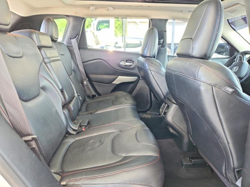 60769836 :رقم المزاد ، 1C4PJMBS7HW666119 vin ، 2017 Jeep Cherokee مزاد بيع