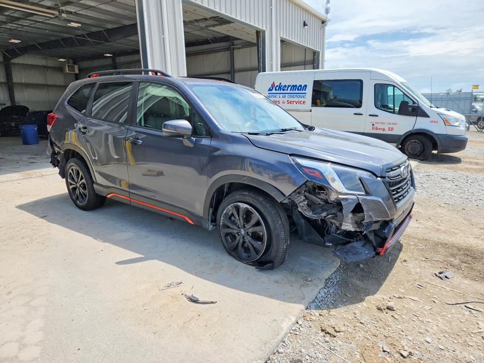 63011816 :رقم المزاد ، JF2SKAGC9RH433518 vin ، 2024 Subaru Forester مزاد بيع