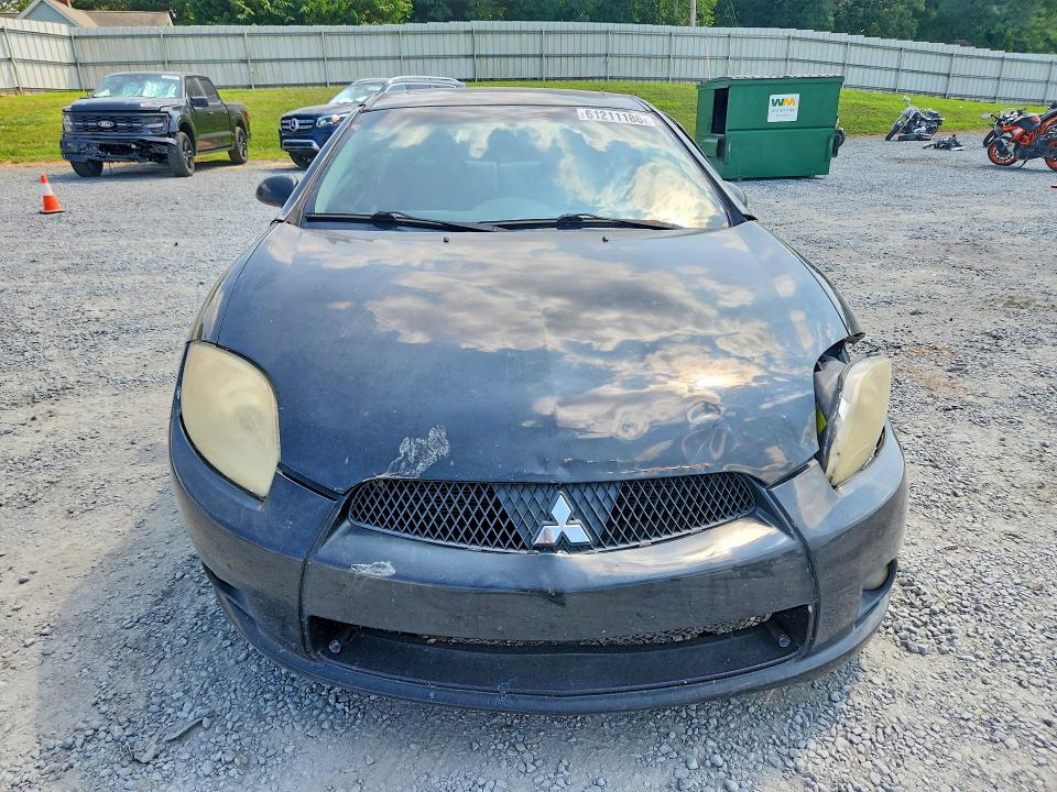 61211186 :رقم المزاد ، 4A31K3DT2BE003957 vin ، 2011 Mitsubishi Eclipse مزاد بيع