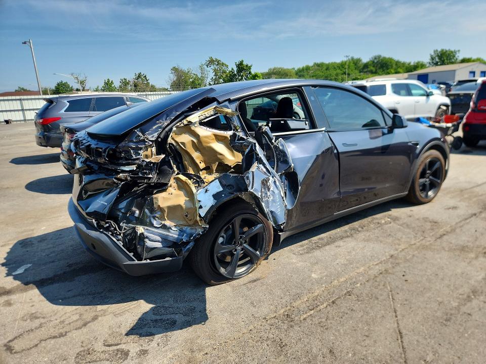 Продажа на аукционе авто 2026 Tesla Model Y, vin: 7SAYGDEE4TF545699, номер лота: 60959526