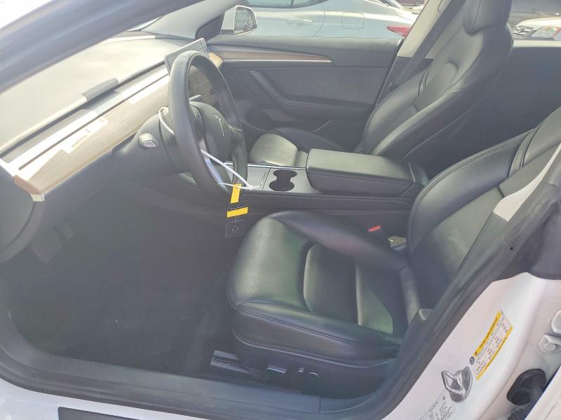 61440136 :رقم المزاد ، 5YJ3E1EB8NF184417 vin ، 2022 Tesla Model 3 مزاد بيع