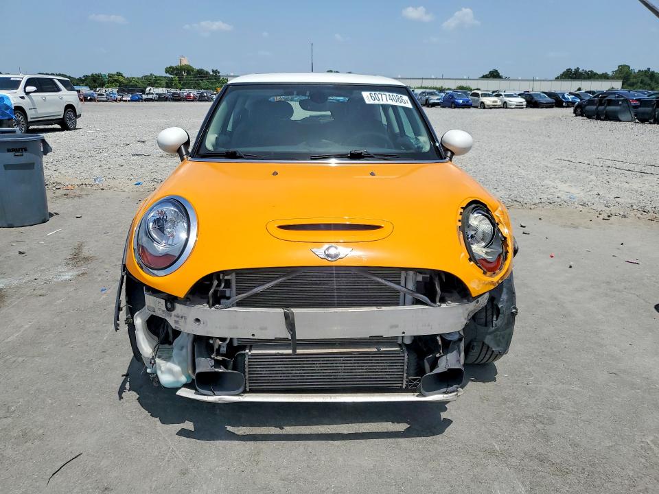 60774086 :رقم المزاد ، WMWXP7C57H3B93820 vin ، 2017 Mini Cooper مزاد بيع