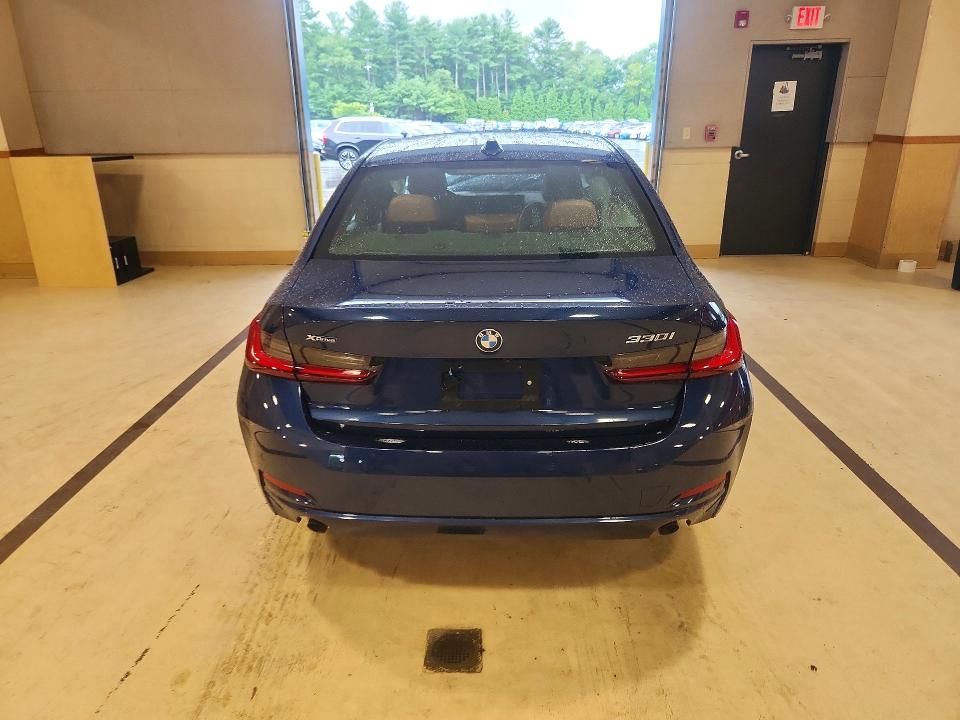63014906 :رقم المزاد ، 3MW89FF03P8C93702 vin ، 2023 Bmw 330xi مزاد بيع