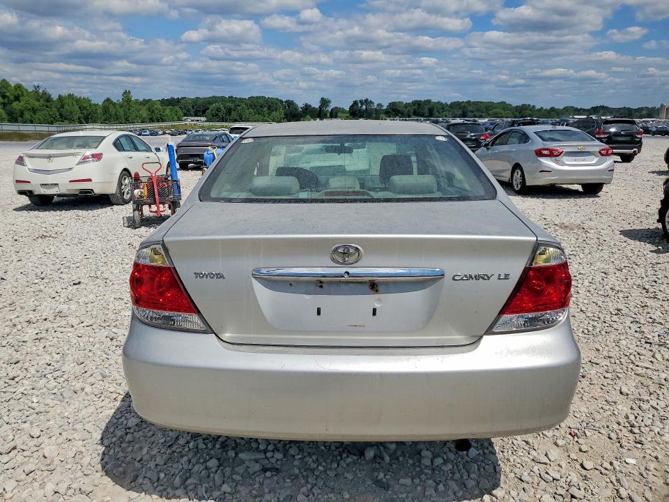 Aukcja sprzedaży 2005 Toyota Camry, vin: 4T1BE32K45U578589, numer aukcji: 61685326