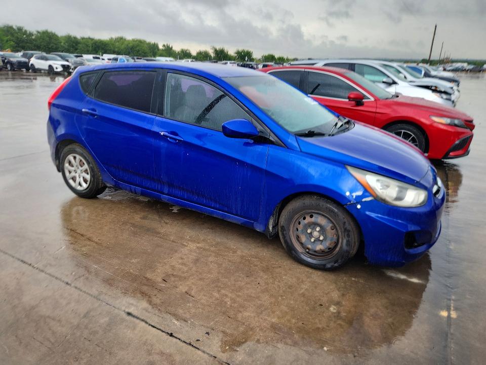 2013 Hyundai Accent მანქანა იყიდება აუქციონზე, vin: KMHCT5AE1DU108200, აუქციონის ნომერი: 60655496