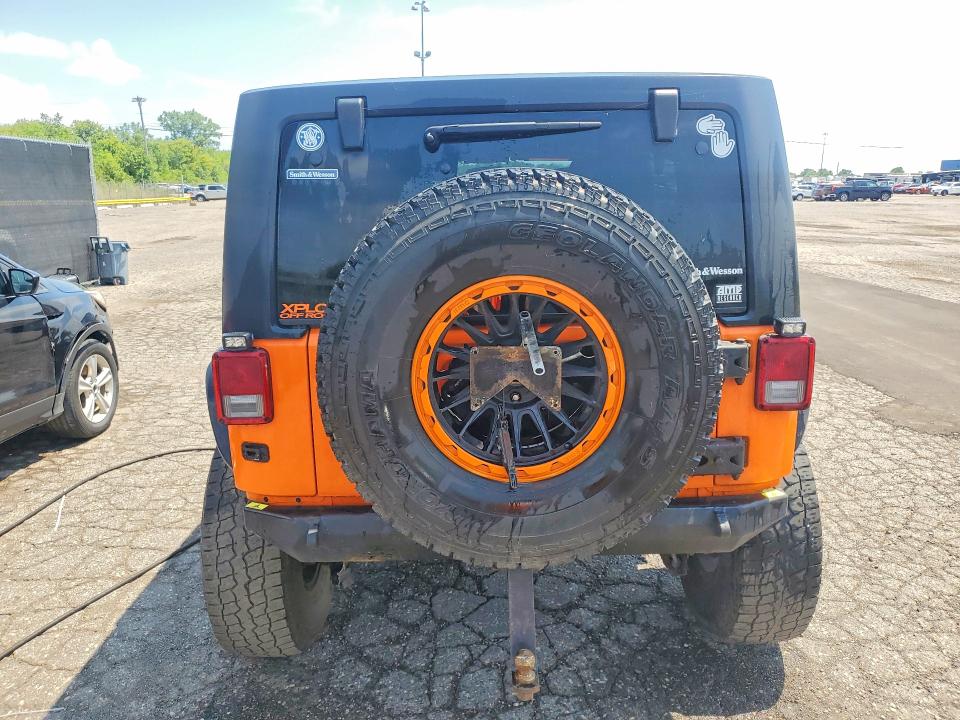 60558996 :رقم المزاد ، 1C4BJWDG9CL214598 vin ، 2012 Jeep Wrangler Unlimited مزاد بيع